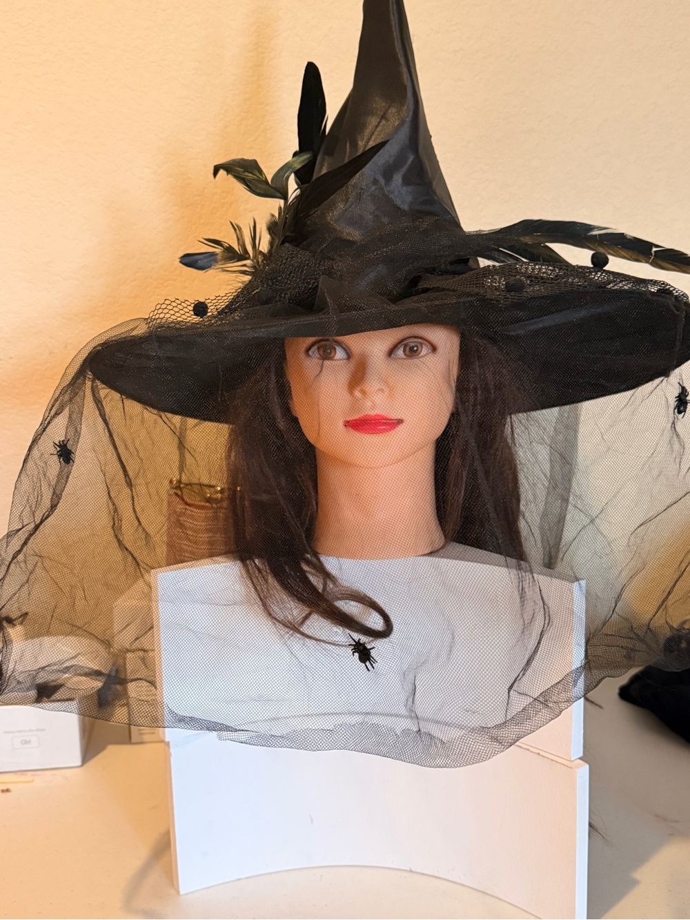 Women's Black Witch Hat with Decorative Veil and Feathers - Picture 4 of 6